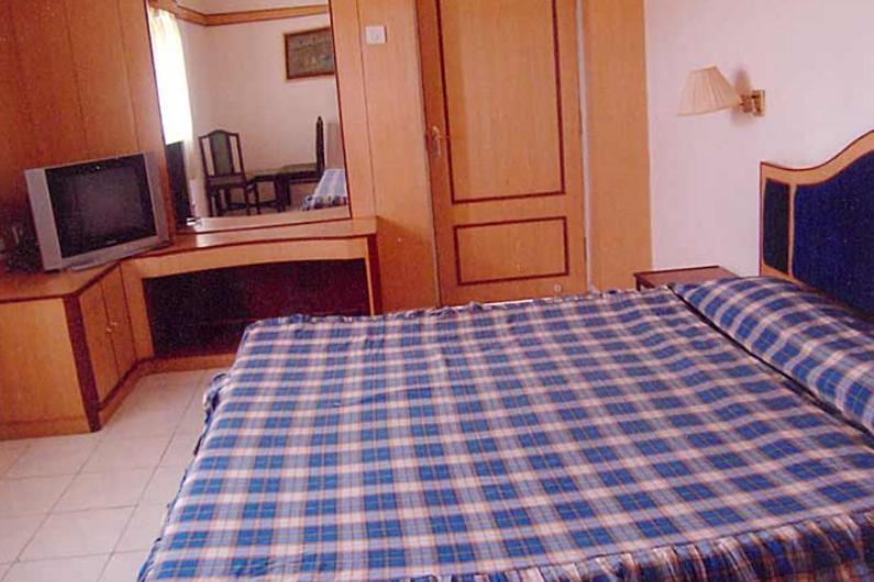 Hotel Sapphire Grand Ooty Oda fotoğraf