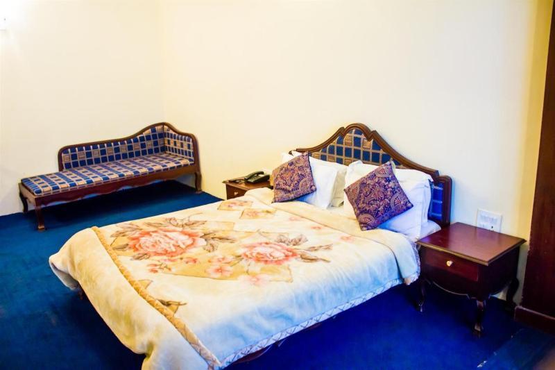 Hotel Sapphire Grand Ooty Dış mekan fotoğraf
